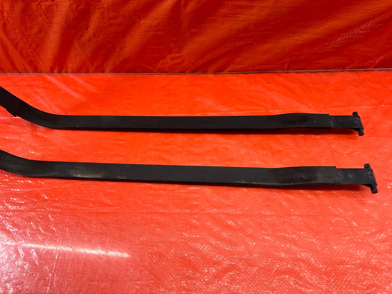 08 15 INFINITI G37 COUPE GAS GASOLINE FUEL TANK MOUNTING STRAPS BAND SET OEM 2079