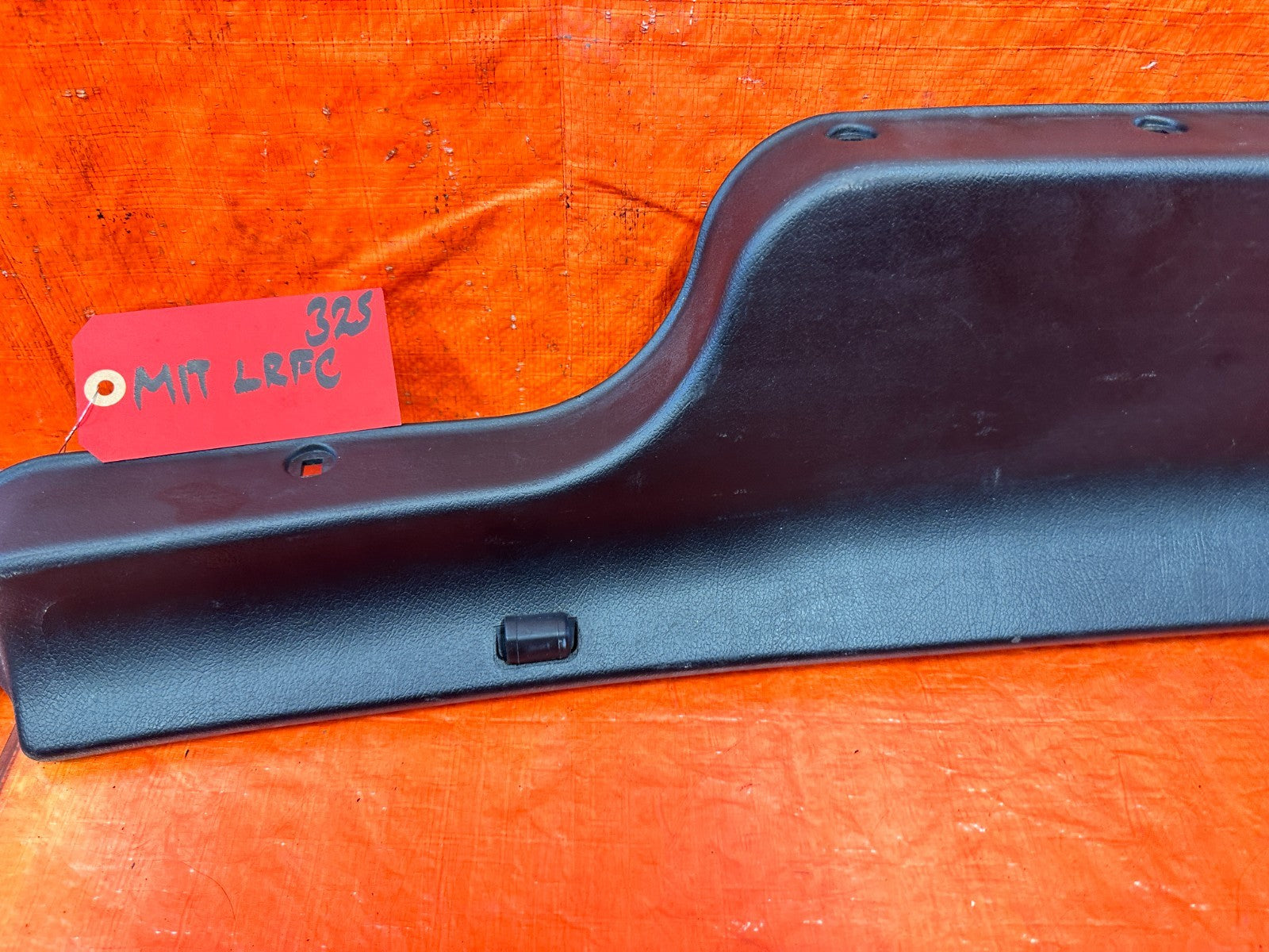 90 91 HONDA CIVIC HATCHBACK   REAR HATCH TAILGATE TRIM PLASTIC COVER OEM 3252