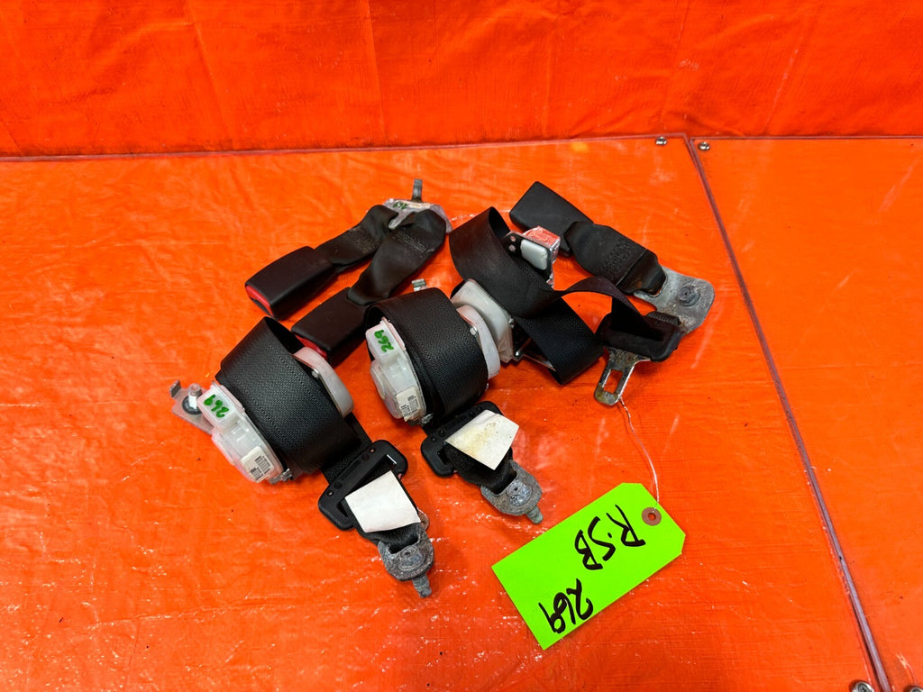13 15 HONDA CIVIC SI 2D COUPE   LEFT & RIGHT REAR SEAT BELTS OEM FACTORY #26911