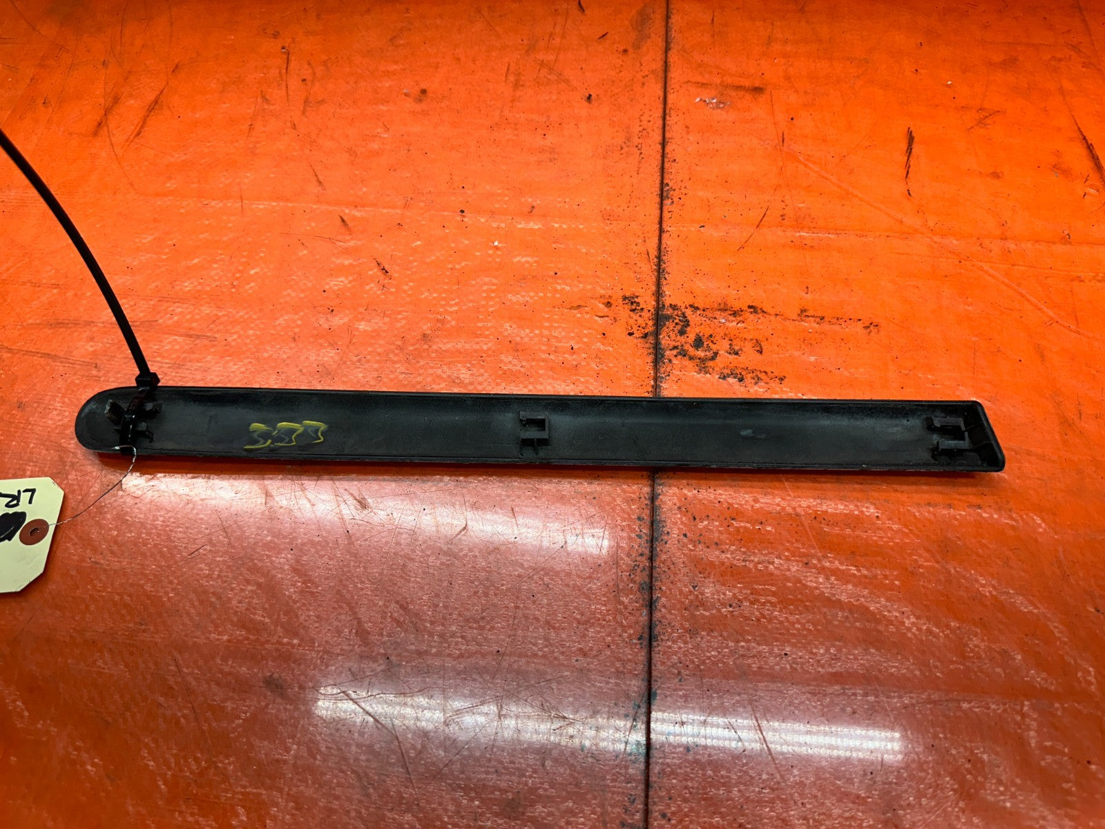 92 95 HONDA CIVIC 2D COUPE   RIGHT REAR QUARTER PANEL MOLDING TRIM   OEM #3335