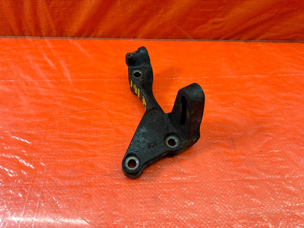 96 00 HONDA CIVIC EX DX LX CX HX GX POWER STEERING PUMP MOUNTING BRACKET OEM 1910