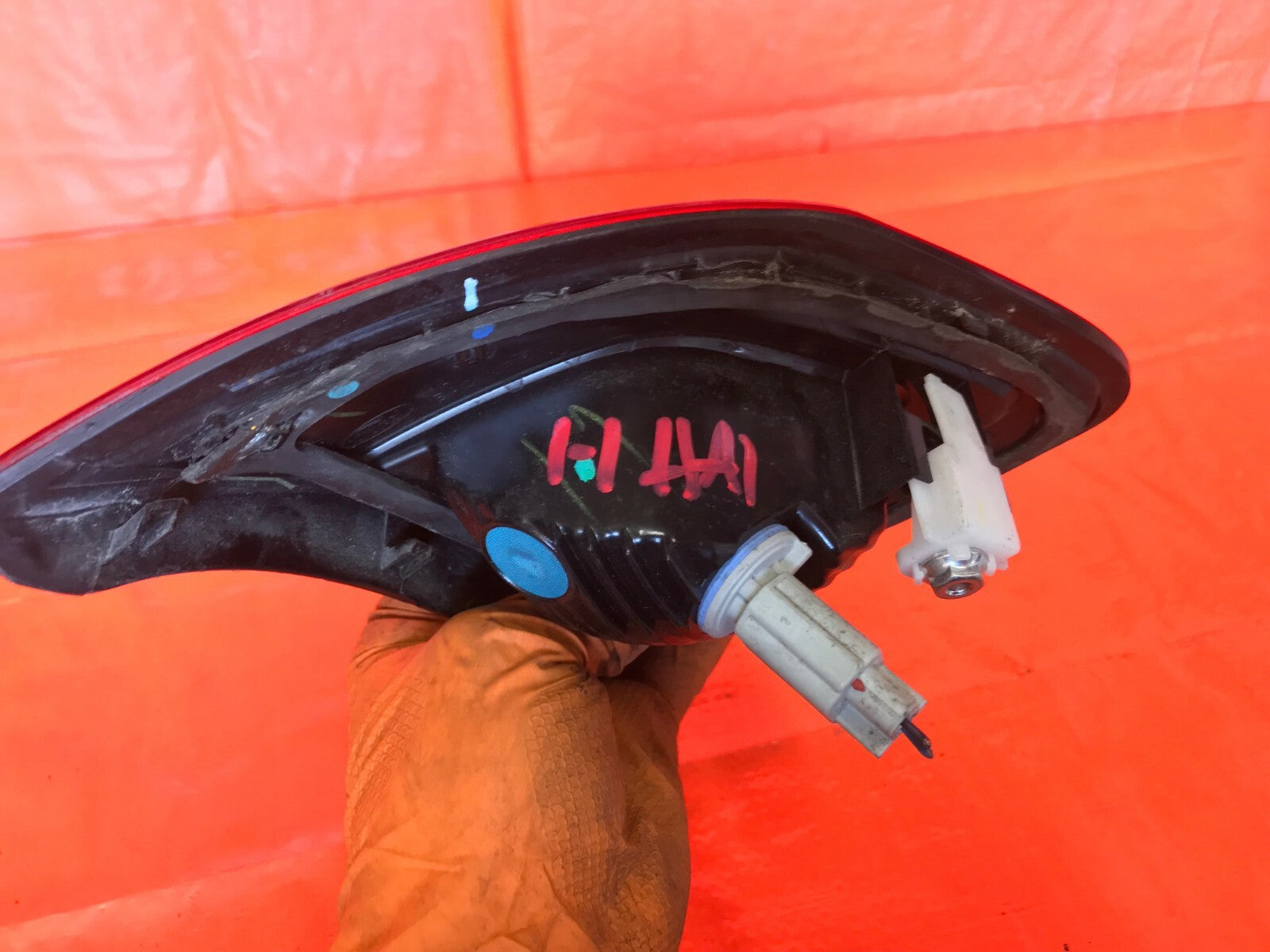 OEM 2011 2012 2013 FORD FIESTA   SEDAN   PASSENGER RIGHT INNER TAIL LIGHT LAMP5