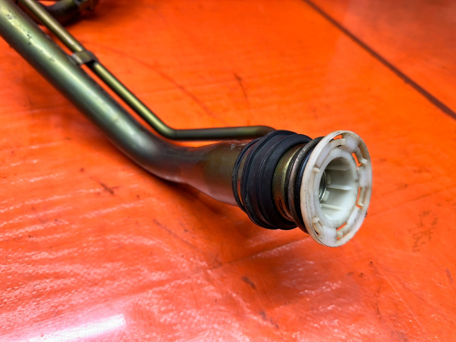 92 96 HONDA PRELUDE FUEL GAS TANK FILLER NECK OEM #3325