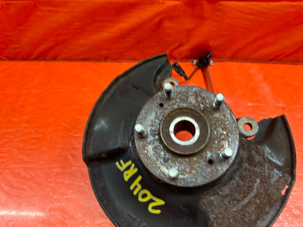 06 11 HONDA CIVIC SI 2D & 4D PASSENGER RIGHT FRONT SPINDLE KNUCKLE HUB OEM #2047