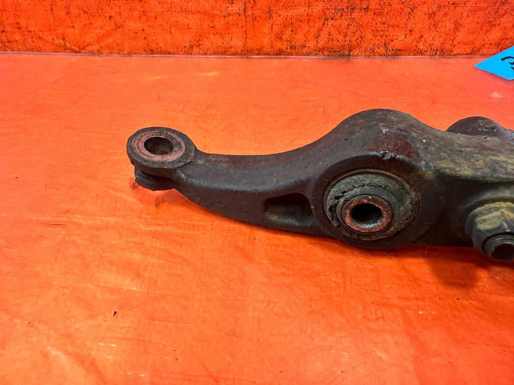 92 95 HONDA CIVIC   PASSENGER RIGHT FRONT LOWER CONTROL ARM   OEM #32710