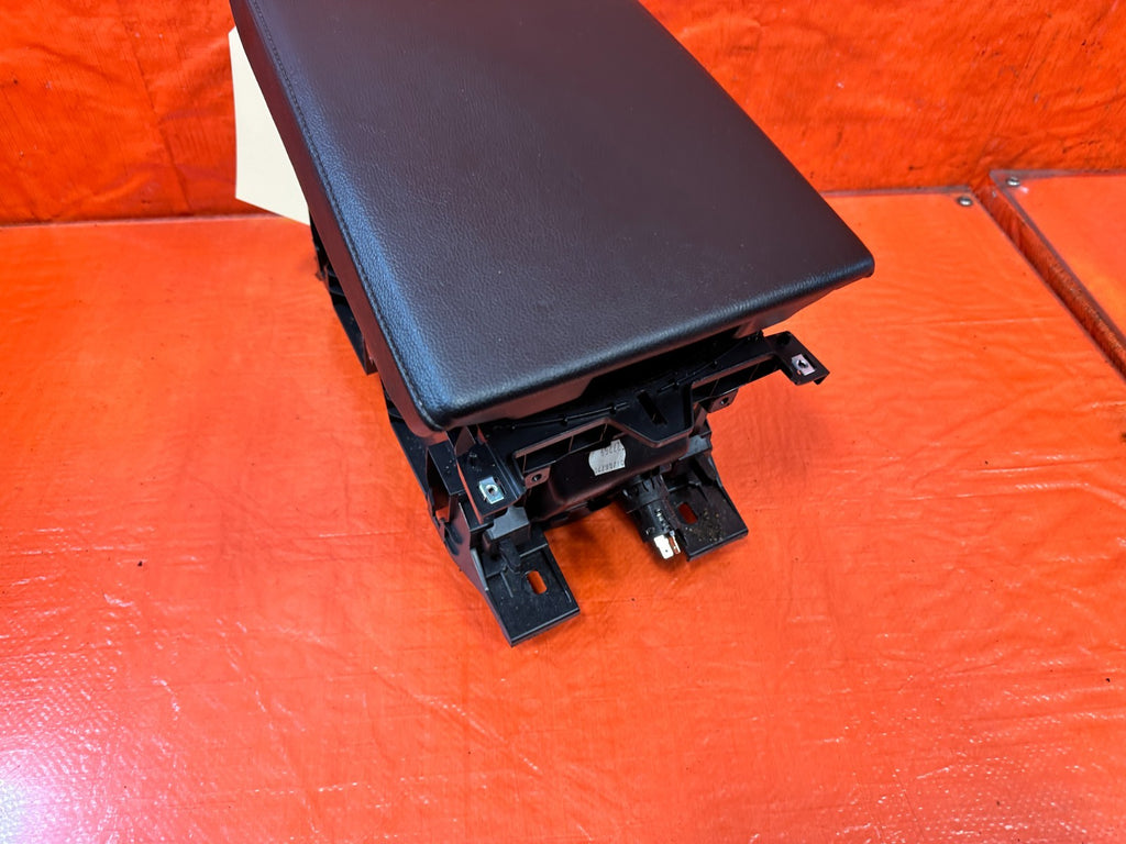 18 22 HONDA ACCORD   BLACK LEATHER ARM REST CENTER CONSOLE STORAGE OEM #3244