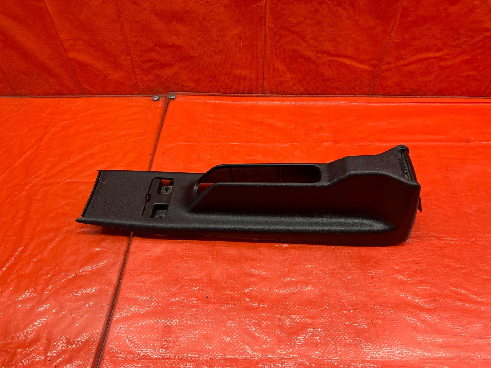 90 93 ACURA INTEGRA   ARM REST CENTER CONSOLE STORAGE DELETE   BLACK   OEM #1600