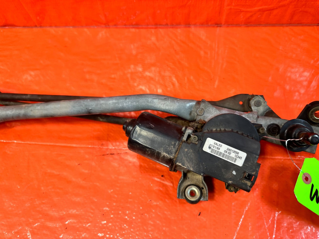 96 00 HONDA CIVIC   WINDSHIELD WIPER MOTOR AND WIPER LINKAGE COMBO   OEM #BLUEM13