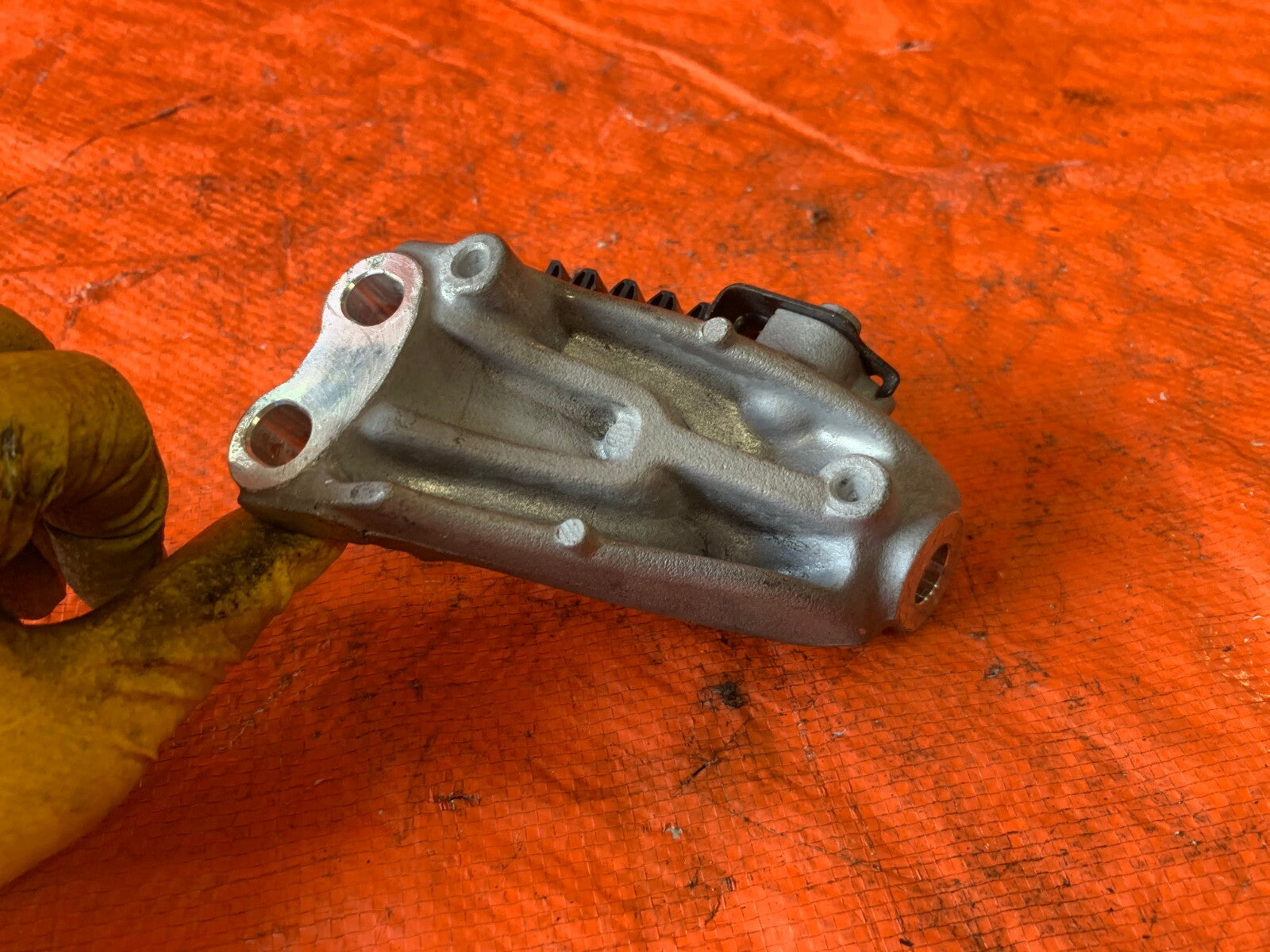 OEM 2010 10 HONDA CIVIC SI 2D   K20Z3 ENGINE MOTOR ALUMINUM BRACKET5