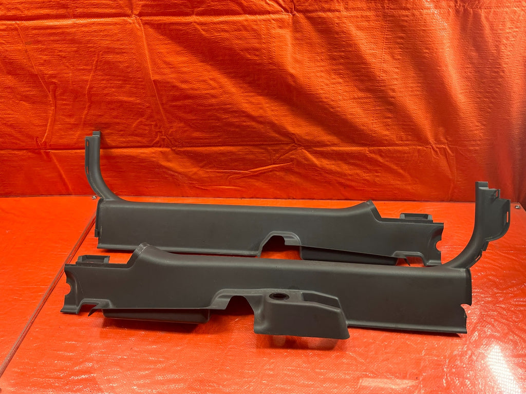 96 00 HONDA CIVIC SEDAN  LEFT AND RIGHT FRONT FLOOR PILLARS SCUFF PLATES OEM 1959