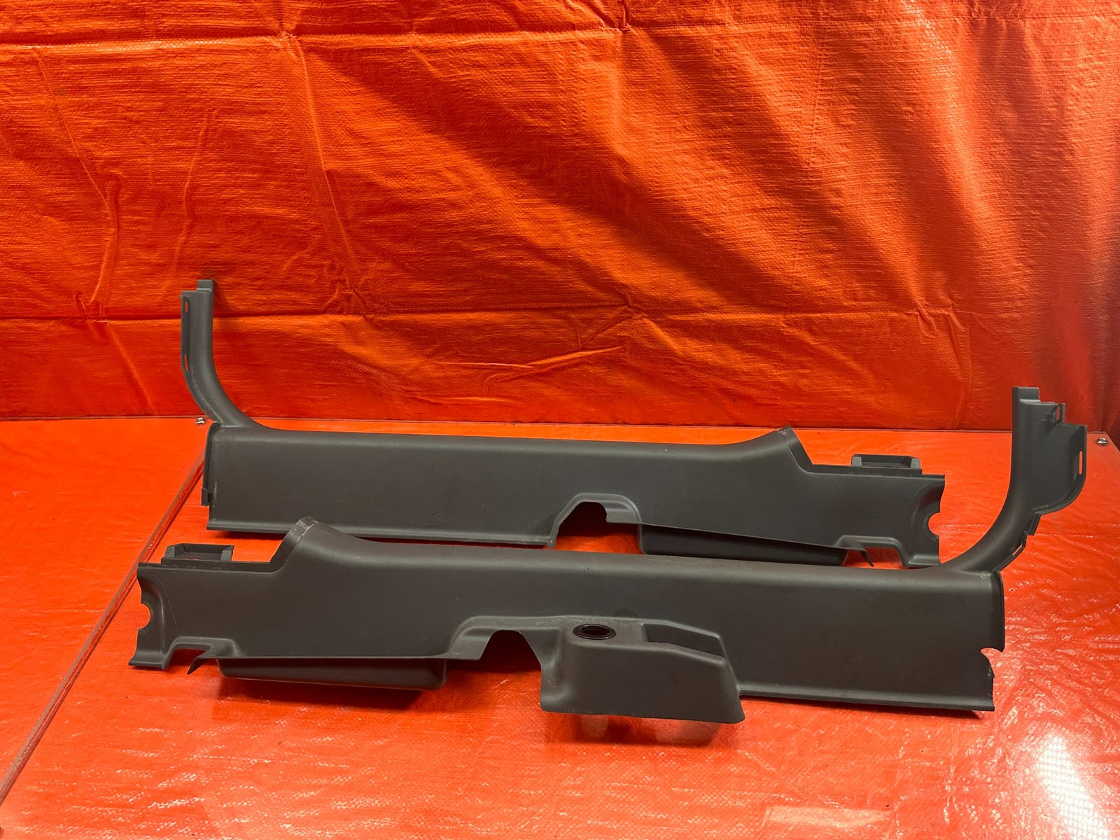 96 00 HONDA CIVIC SEDAN  LEFT AND RIGHT FRONT FLOOR PILLARS SCUFF PLATES OEM 1959