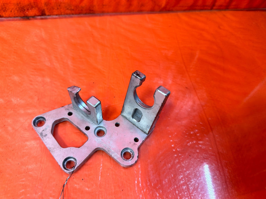 K TUNED BILLET SHIFTER CABLE TRANS BRACKET ACURA RSX K20 K24 SWAP4