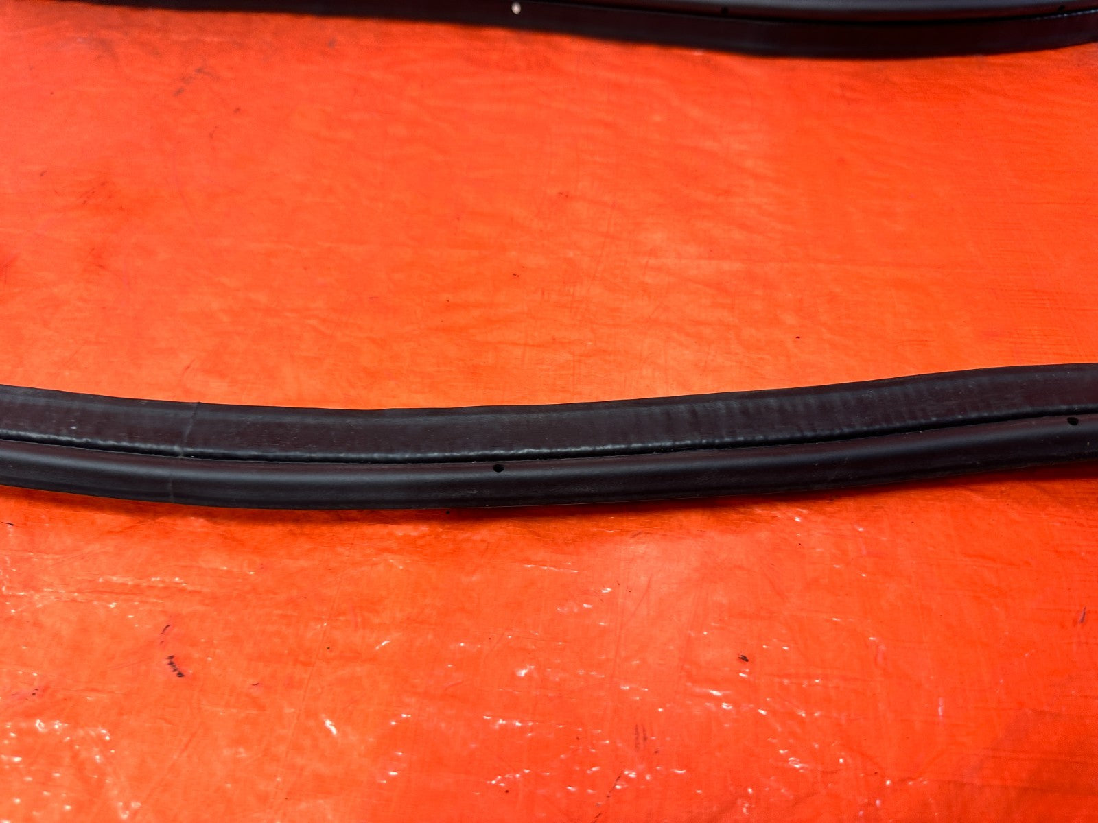 10 16 HYUNDAI GENESIS COUPE TRUNK WEATHER STRIP TRIM GASKET LINER LINING OEM 3022