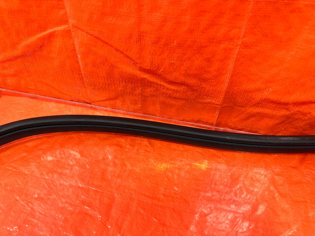 06 11 CIVIC 4D SEDAN   PASSENGER RIGHT REAR DOOR TO CHASSIS OPEN TRIM   OEM #7019