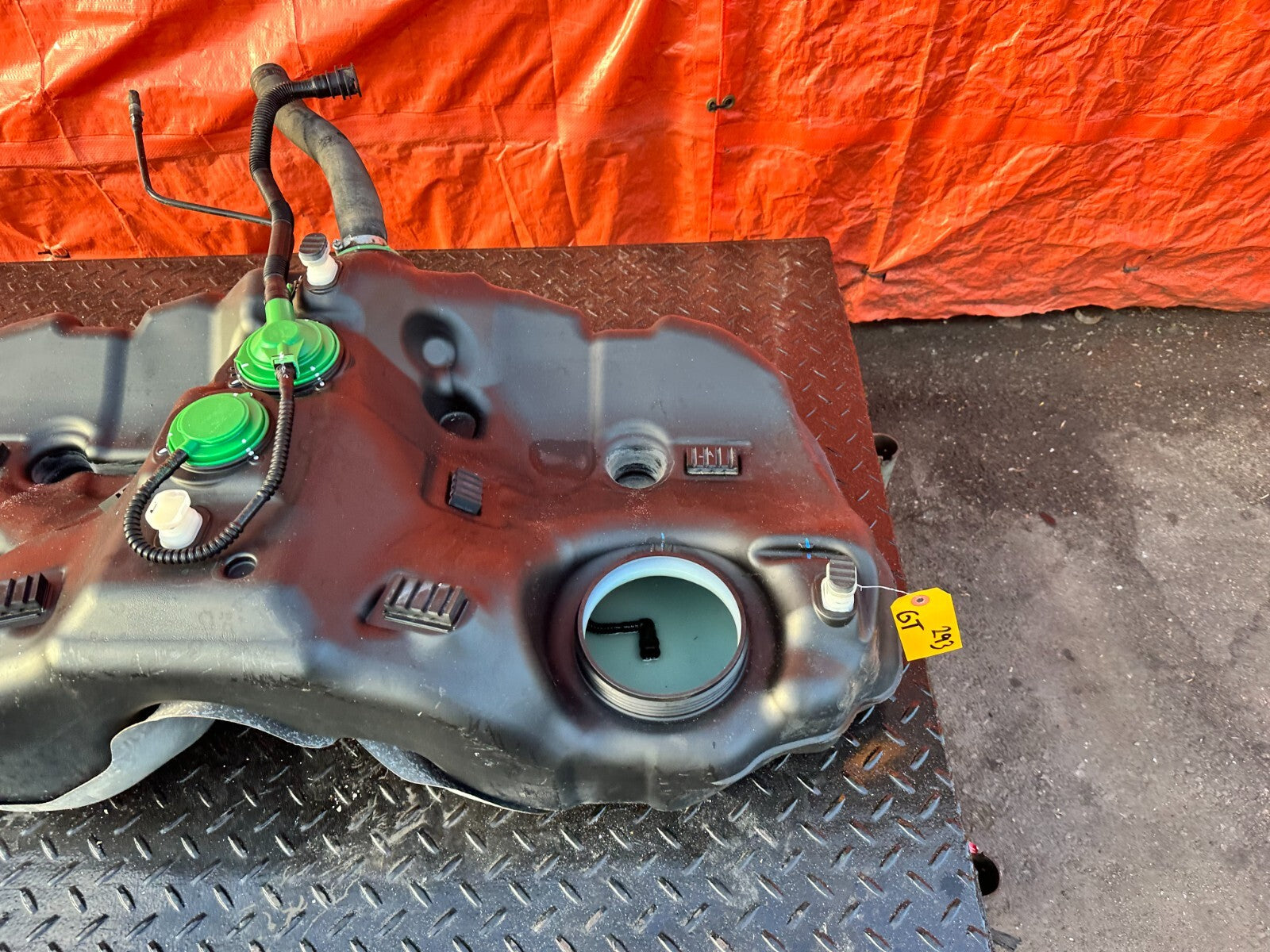 13 16 SCION FRS   17 20 86 13 20 BRZ   GASOLINE GAS FUEL TANK ASSEMBLY   OEM 2933