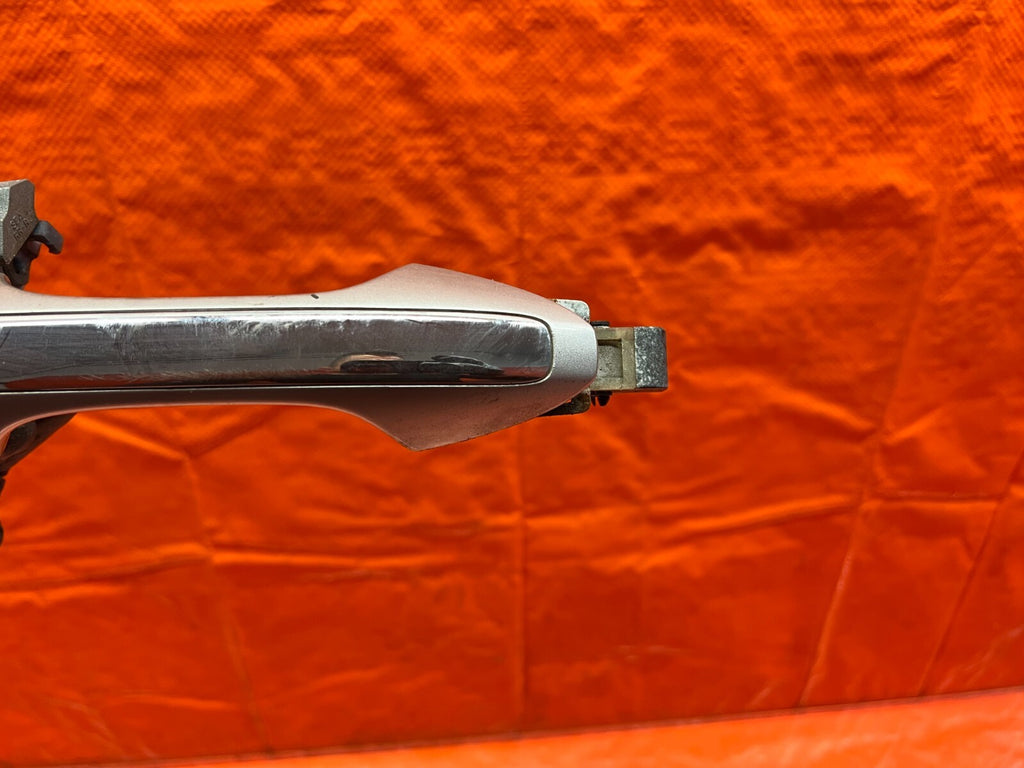 04 08 ACURA TSX   PASSENGER RIGHT FRONT   EXTERIOR DOOR HANDLE SILVER OEM #1564