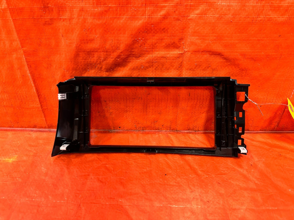 13 20 SUBARU BRZ   RADIO MOUNTING BRACKET RADIO BEZEL TRIM   OEM #2924