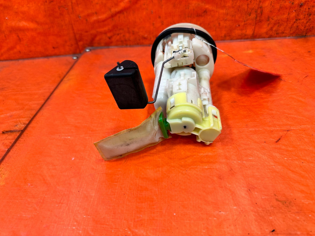 SCION TC FUEL PUMP   77020 211503