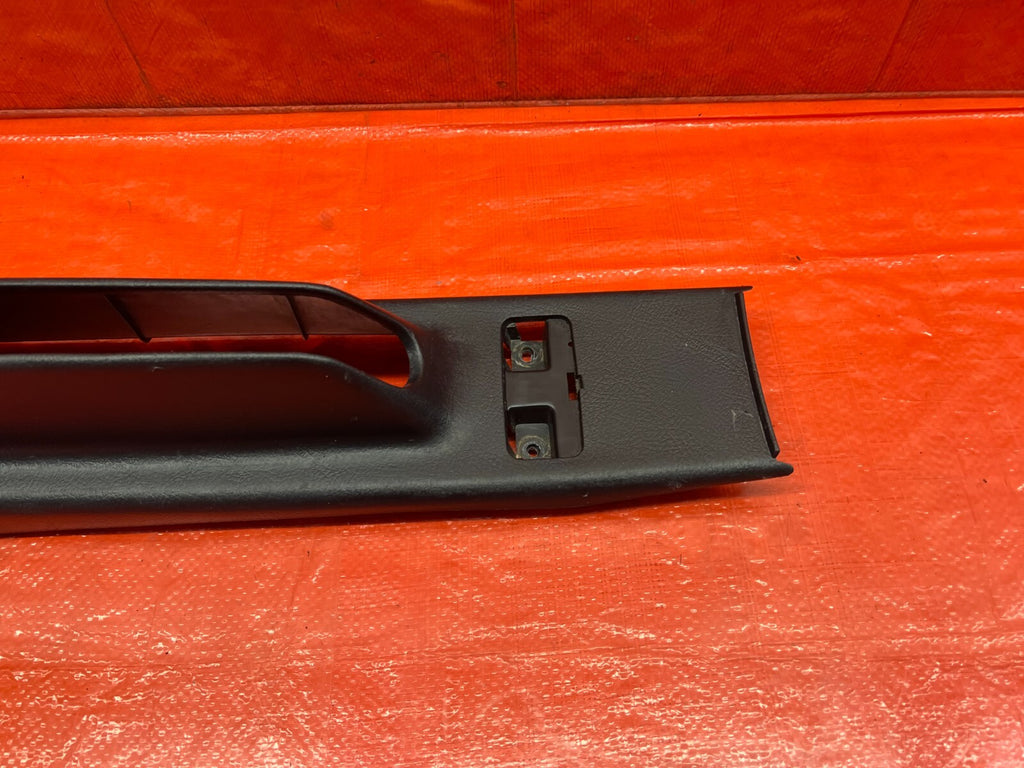 90 93 ACURA INTEGRA   ARM REST CENTER CONSOLE STORAGE DELETE   BLACK   OEM #1608