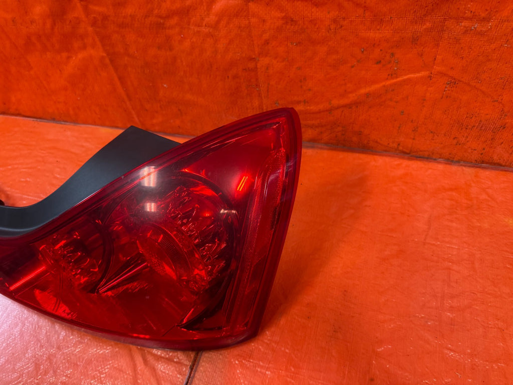 08 13 INFINITI G37 COUPE 2D PASSENGER RIGHT   TAIL LIGHT LAMP W/ HARNESS OEM 3282