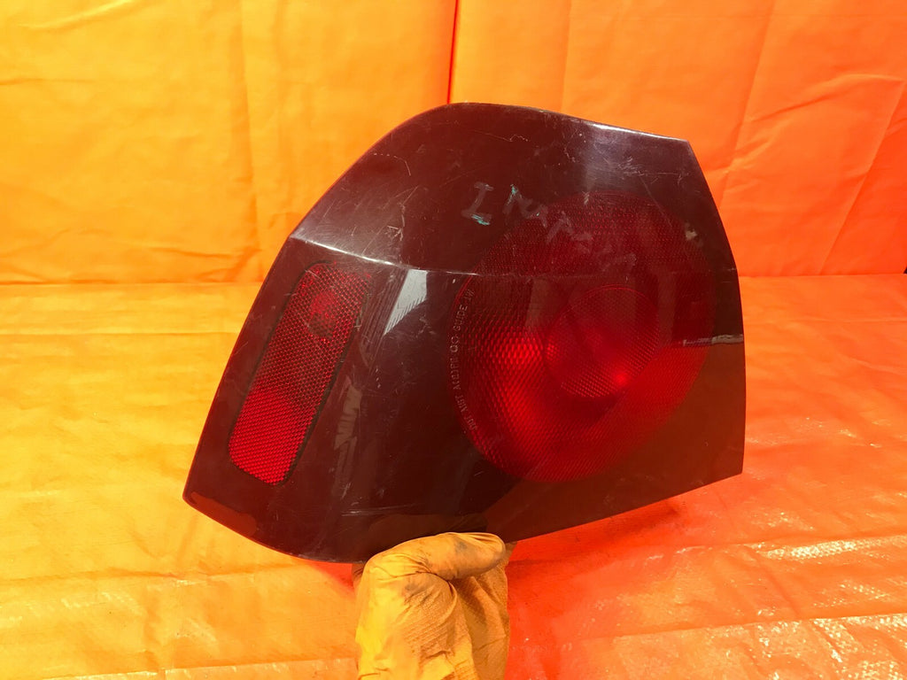 OEM 2004 2005 CHEVROLET IMPALA DRIVER LEFT OUTER TAIL LIGHT LAMP 04 05 4