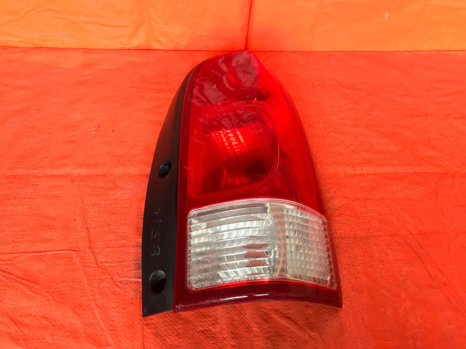 OEM 2005 2006 2007 BUICK TERRAZA PASSENGER RIGHT TAIL LIGHT LAMP 05 06 070