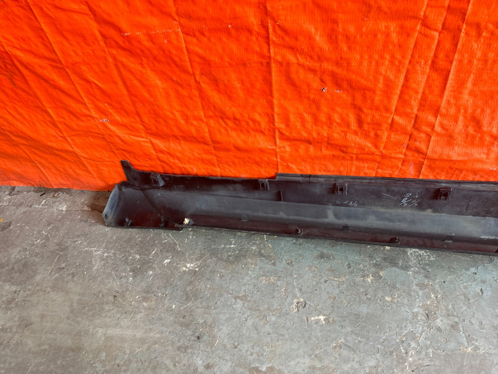09 13 INFINITI G37 CONVERTIBLE   DRIVER LEFT SIDE SKIRT ROCKER MOLDING OEM #23211
