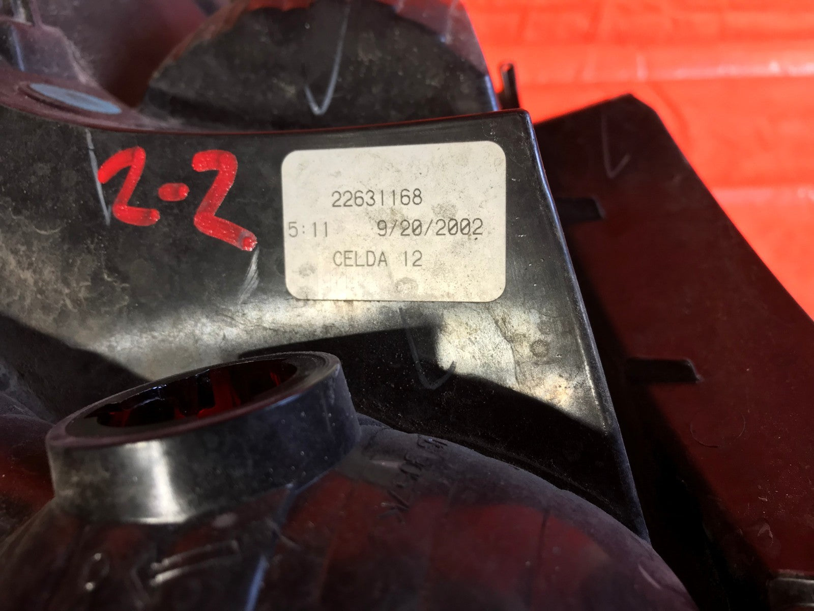 OEM 2003 2004 03 04 SATURN ION 4 DOOR SEDAN PASSENGER RIGHT TAIL LIGHT LAMP 7