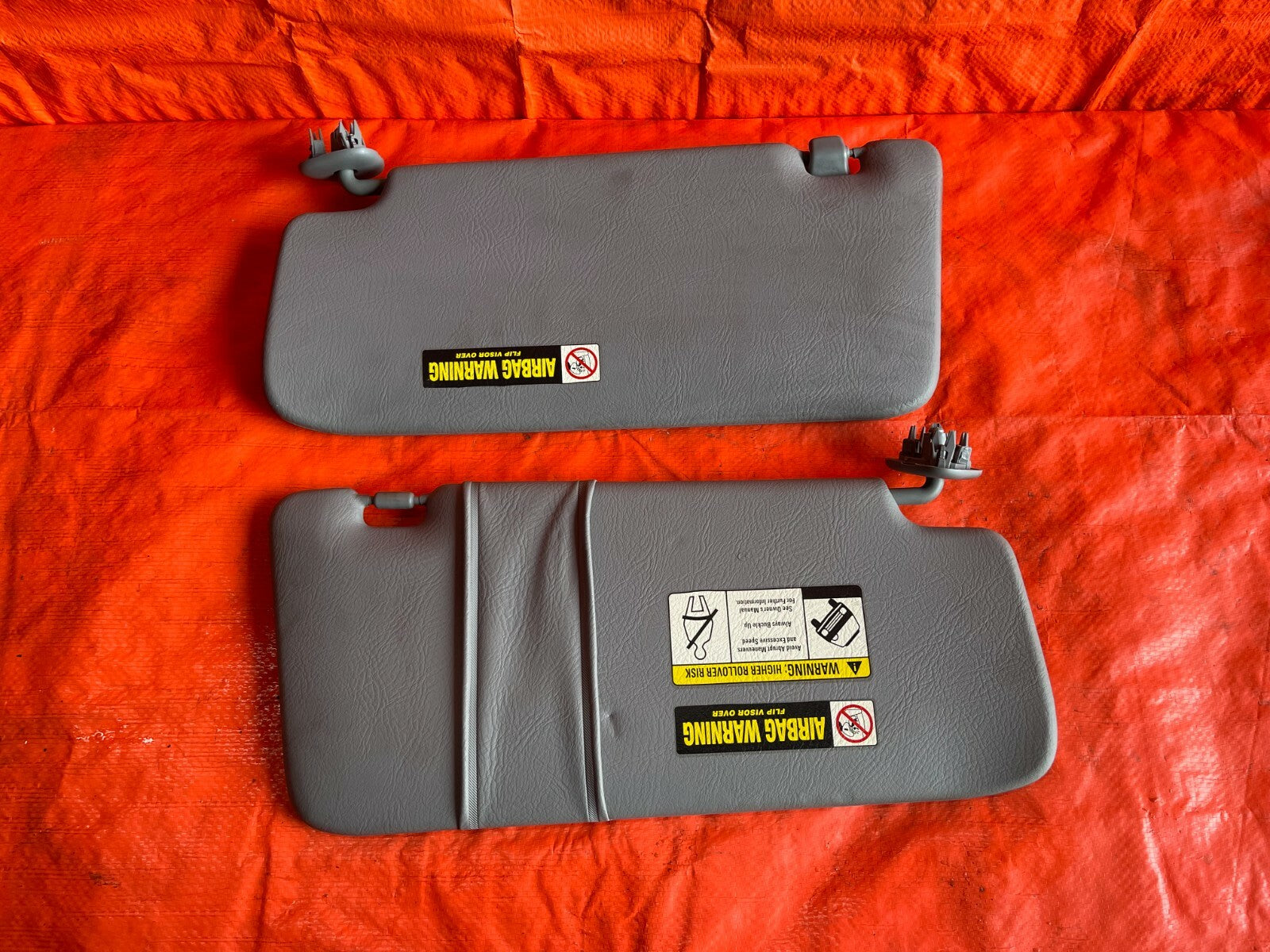 02 04 HONDA CR V CRV   INTERIOR   SUN VISOR SET   LEFT RIGHT   GRAY COLOR   OEM 0