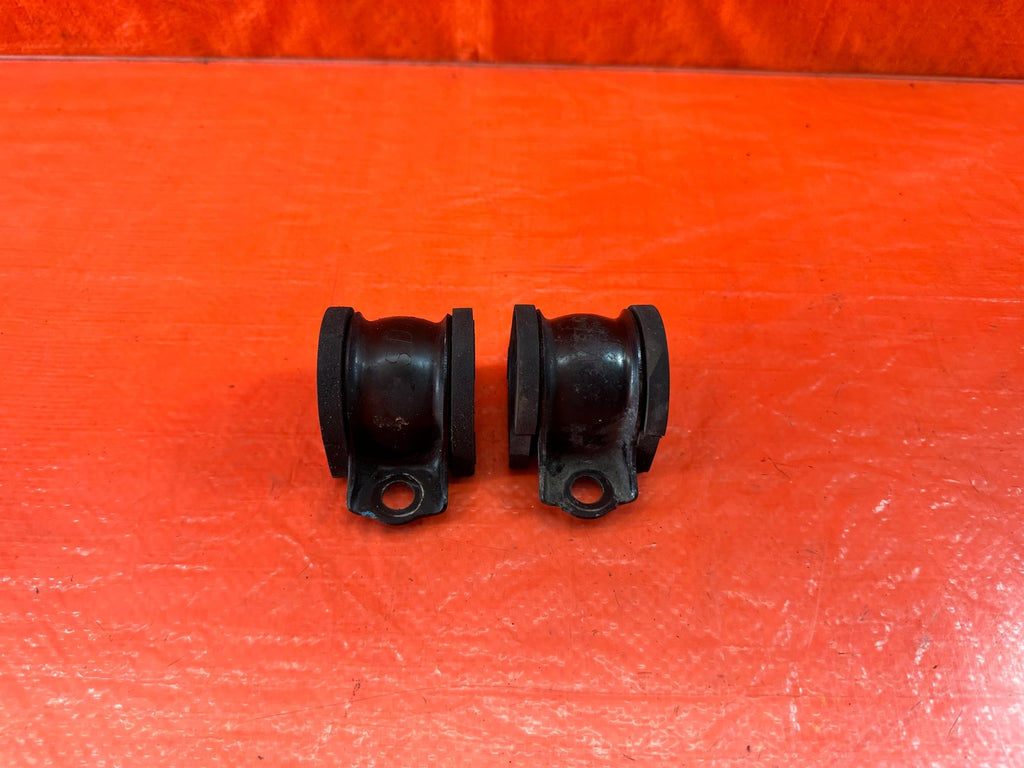04 08 ACURA TSX   FRONT SWAY BAR BUSHINGS AND BRACKETS   OEM FACTORY #19612