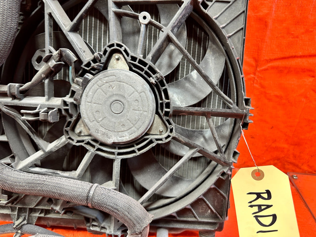 16 24 INFINITI Q50   3.0L   RADIATOR W/ FANS   OEM FACTORY OE #3LI3