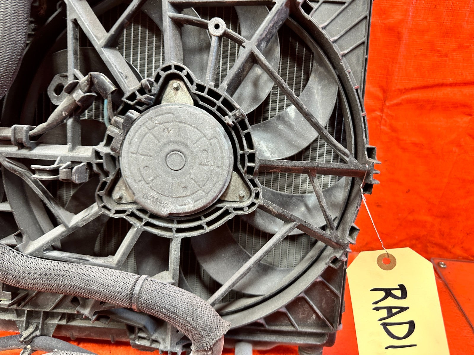 16 24 INFINITI Q50   3.0L   RADIATOR W/ FANS   OEM FACTORY OE #3LI3
