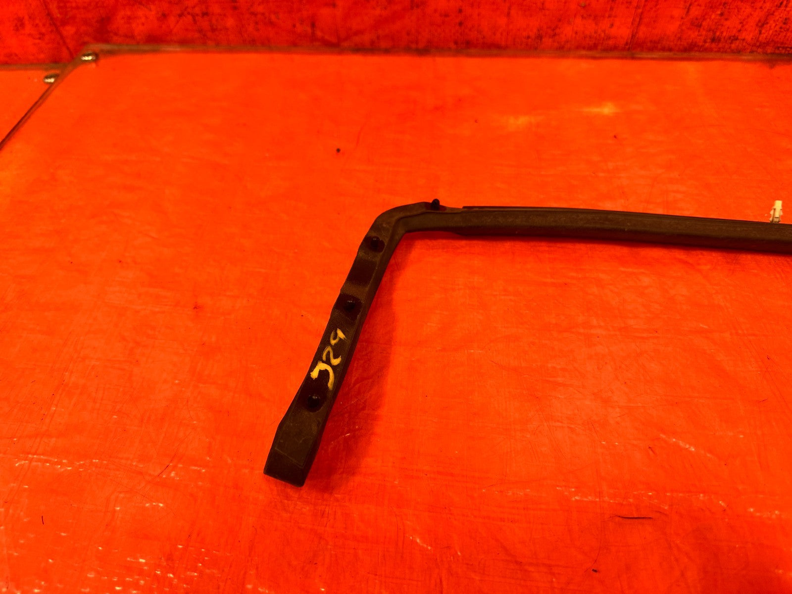 08 15 INFINITI G37 Q60 FRONT HOOD ENGINE BAY WEATHERSTRIP SEAL RUBBER OEM #3298
