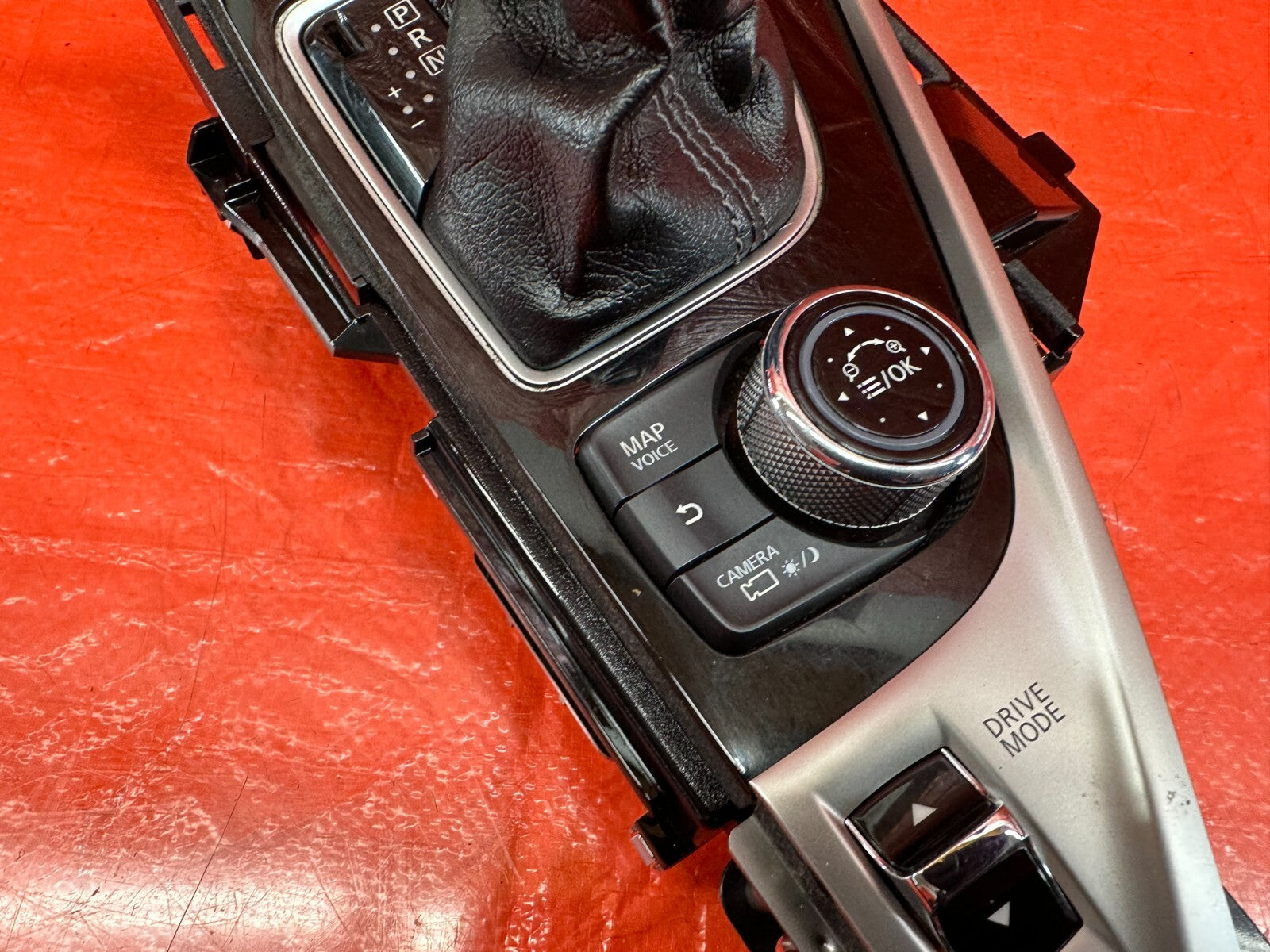 14 22 INFINITI Q50   CENTER / SHIFTER CONSOLE W/ CONTROLS   W/O NAVI   OEM #2153