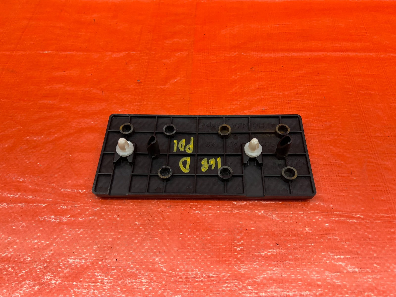 09 14 ACURA TSX   DEAD PEDAL / FOOT REST   OEM FACTORY #1686
