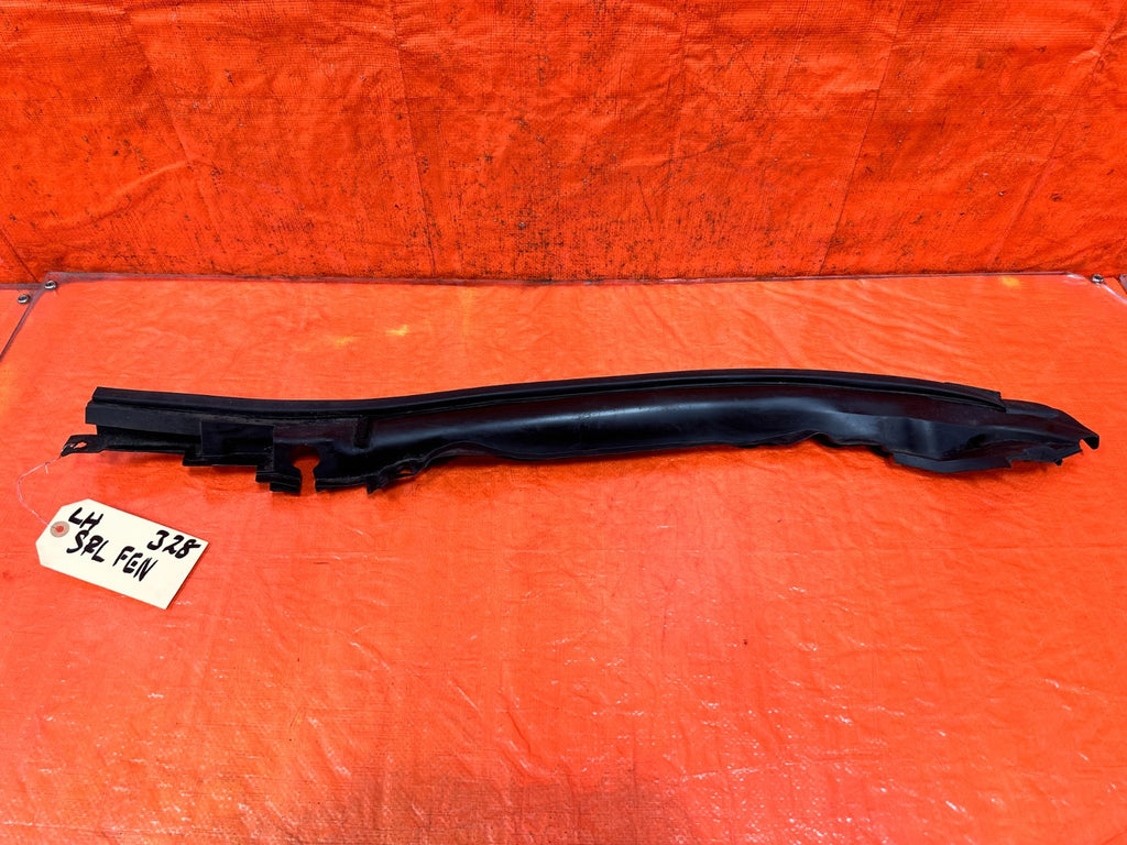 08 15 INFINITI G37 & Q60 COUPE   ENGINE BAY UNDER THE HOOD LEFT FENDER SEAL 3280