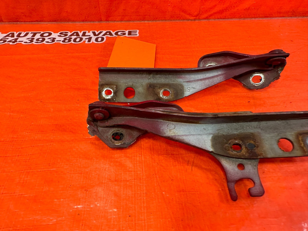 93 95 HONDA DEL SOL   HOOD HINGE SET   LEFT AND RIGHT HINGES   OEM #25610