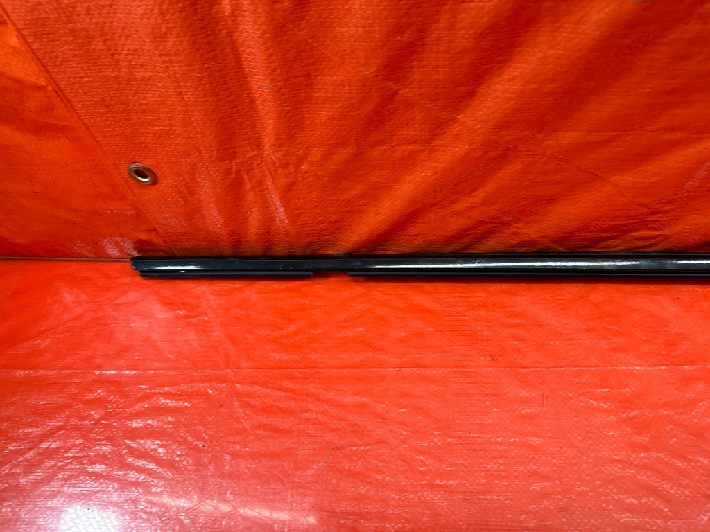 14 20 INFINITI Q50   PASSENGER RIGHT REAR EXTERIOR WINDOW GLASS TRIM   OEM #2158