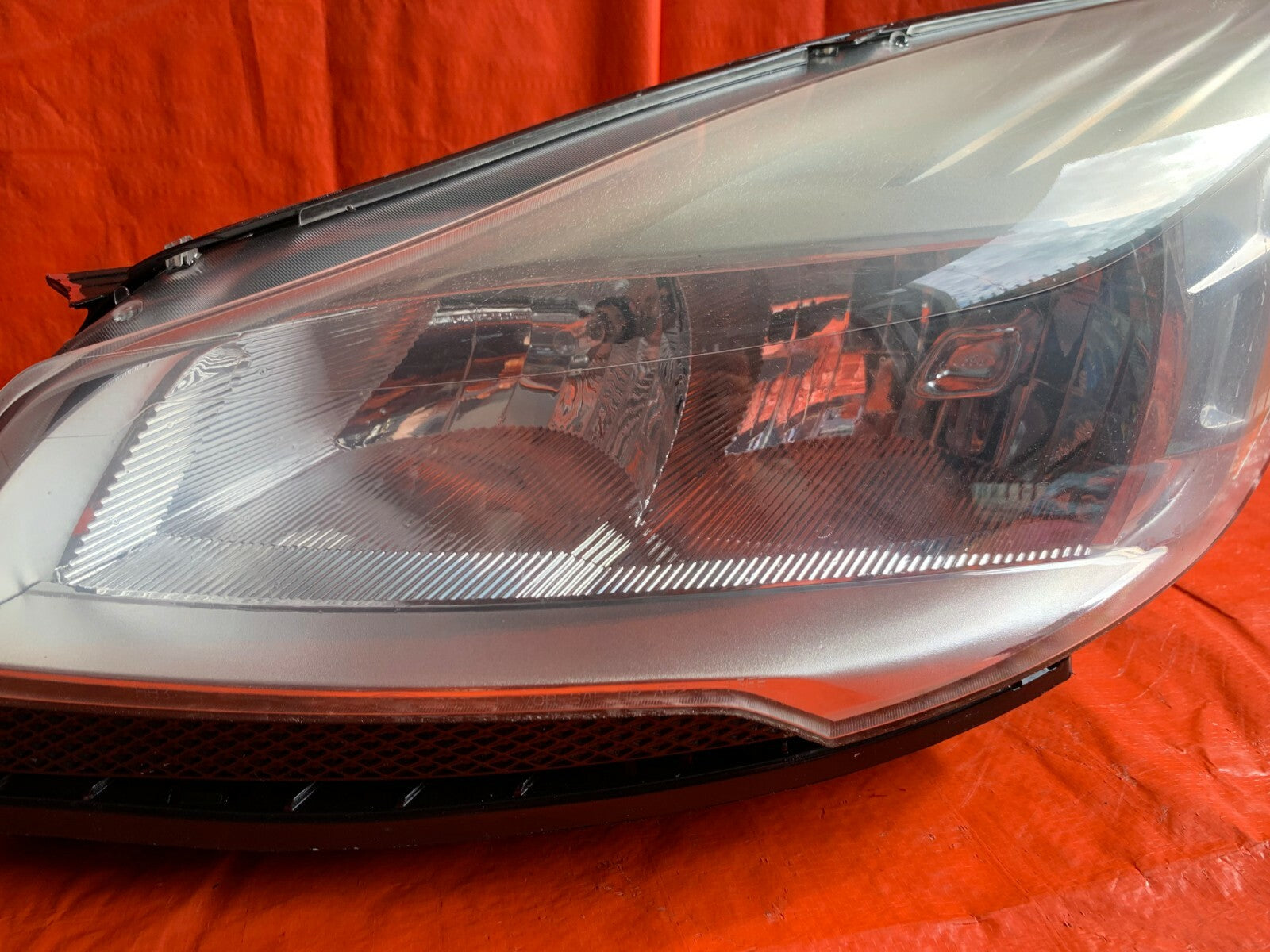 OEM 2014 2015 2016 FORD ESCAPE   DRIVER LEFT HEADLIGHT HEADLAMP HALOGEN 3