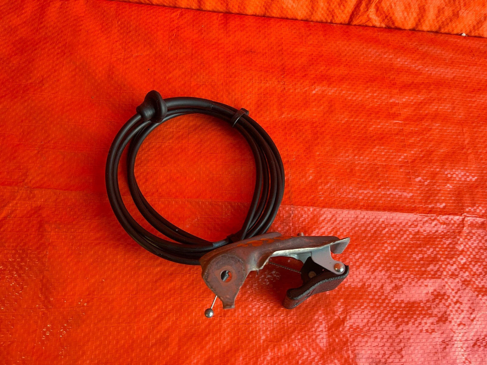 18 21 SUBARU CROSSTREK   FUEL FILLER DOOR RELEASE CABLE WITH LEVER   OEM OE #726