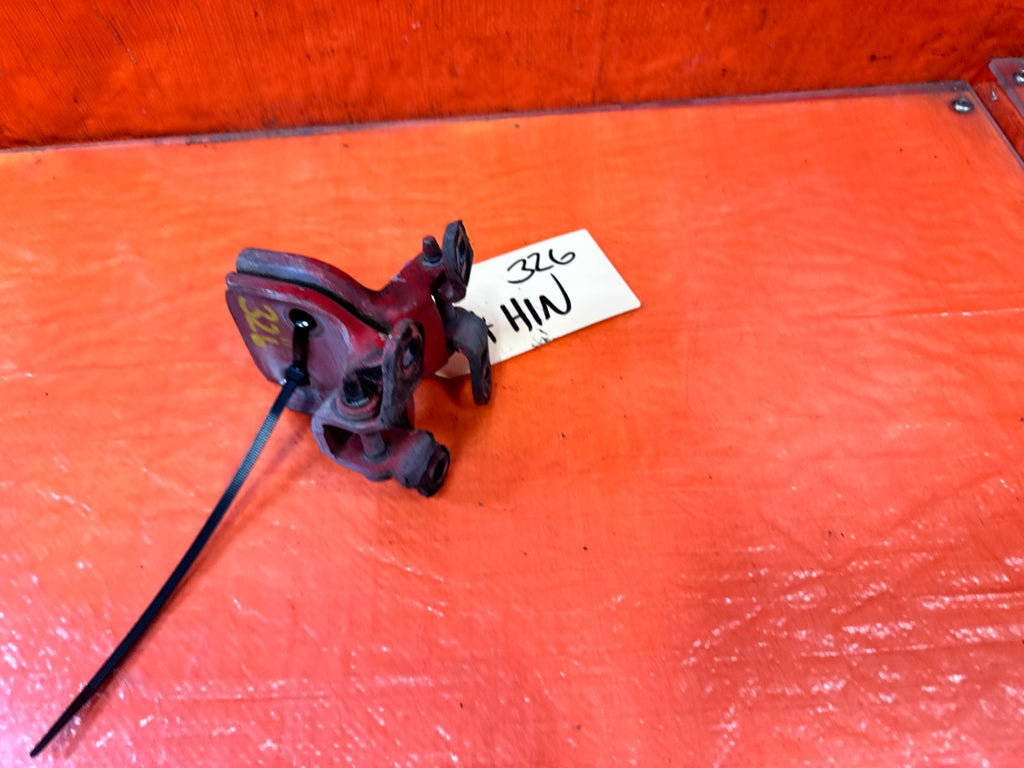 90 91 HONDA CIVIC HATCHBACK   DOOR HINGE SET   UPPER & LOWER   LEFT SIDE OEM 3271
