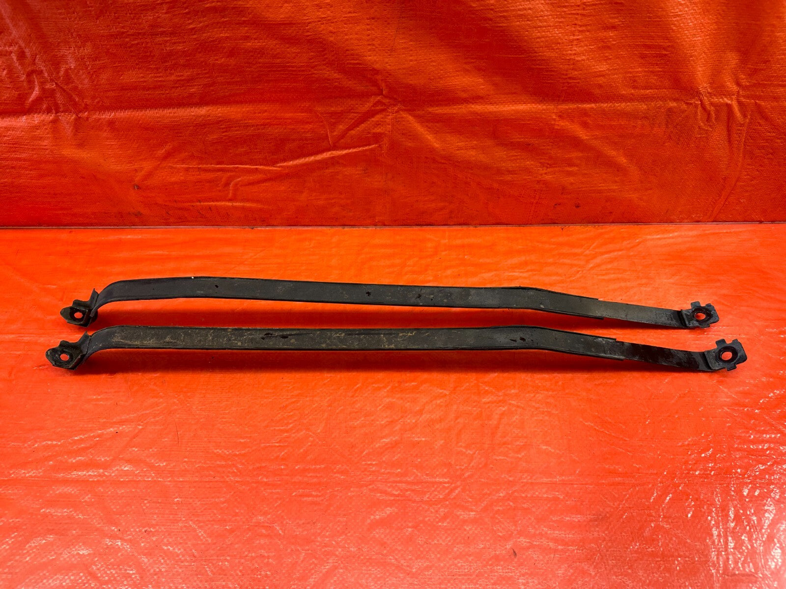 94 01 ACURA INTEGRA   GASOLINE GAS FUEL TANK STRAP SET STRAPS SUPPORTS   OEM 2260