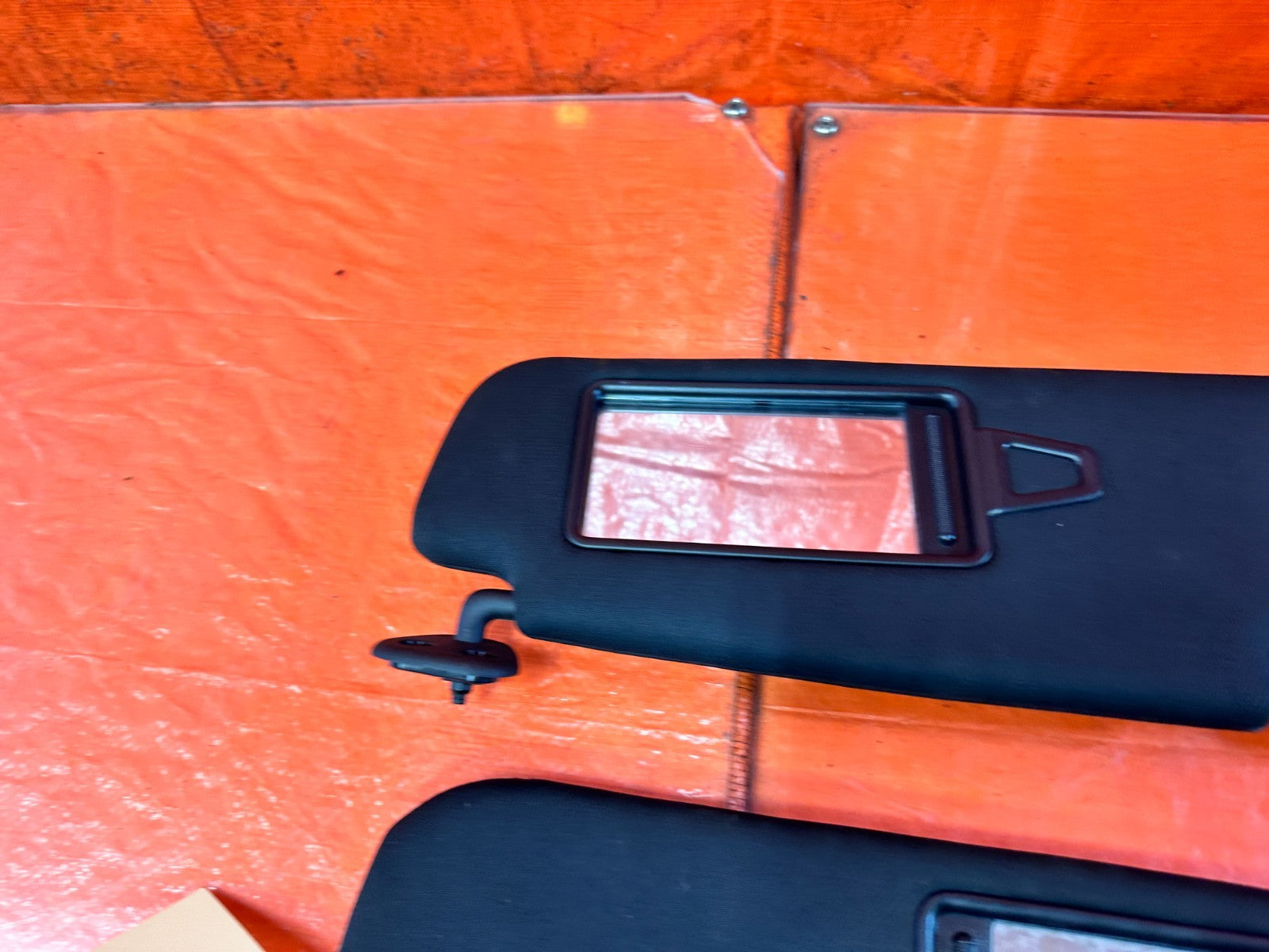 13 16 HYUNDAI GENESIS COUPE 3.8L   LEFT AND RIGHT SUN VISORS PAIR SET   OEM #32611