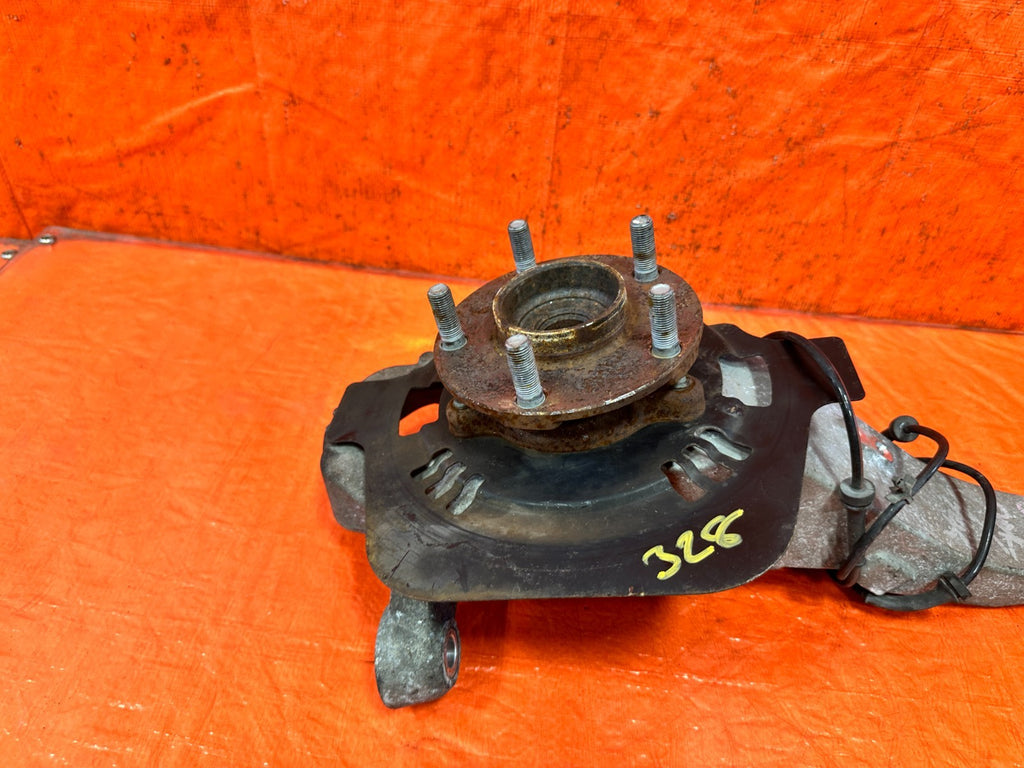 08 12 INFINITI G37 SPORT   DRIVER LEFT FRONT SPINDLE KNUCKLE HUB   OEM #3283