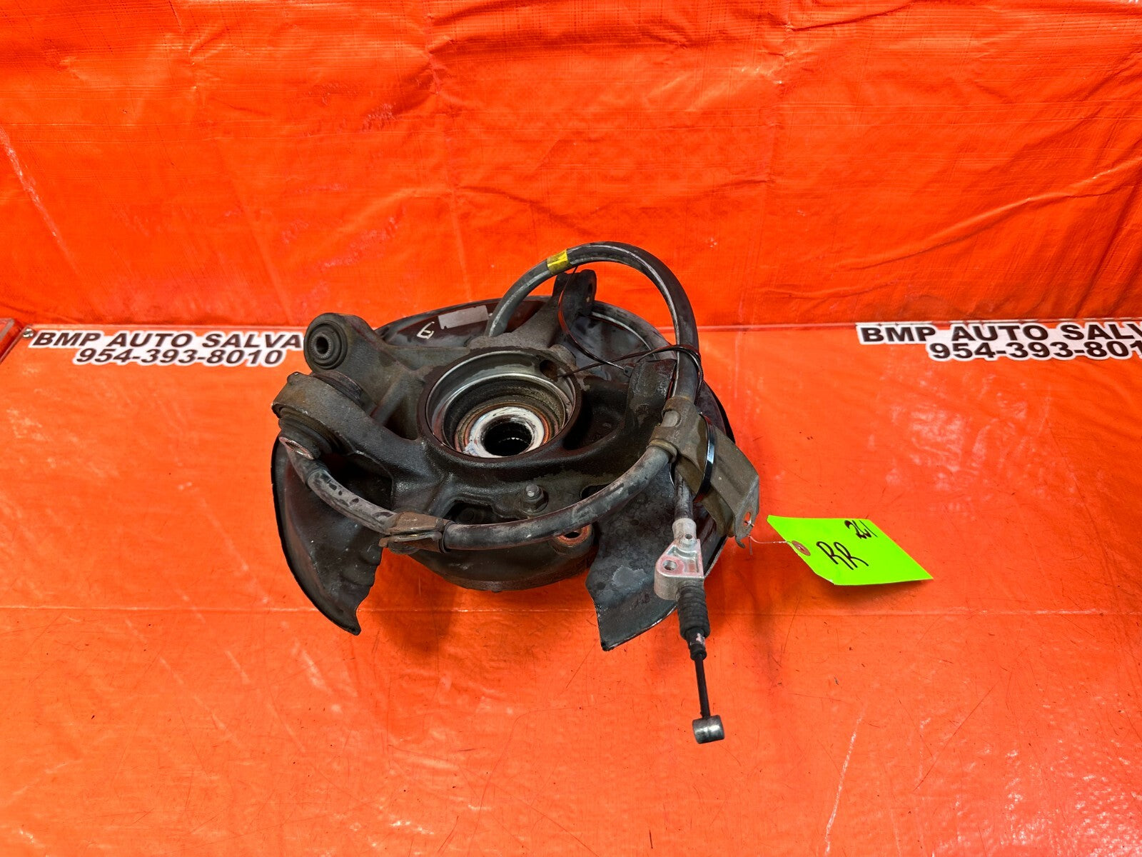 02 10 LEXUS SC430   PASSENGER RIGHT REAR SPINDLE KNUCKLE HUB   OEM FACTORY #2619