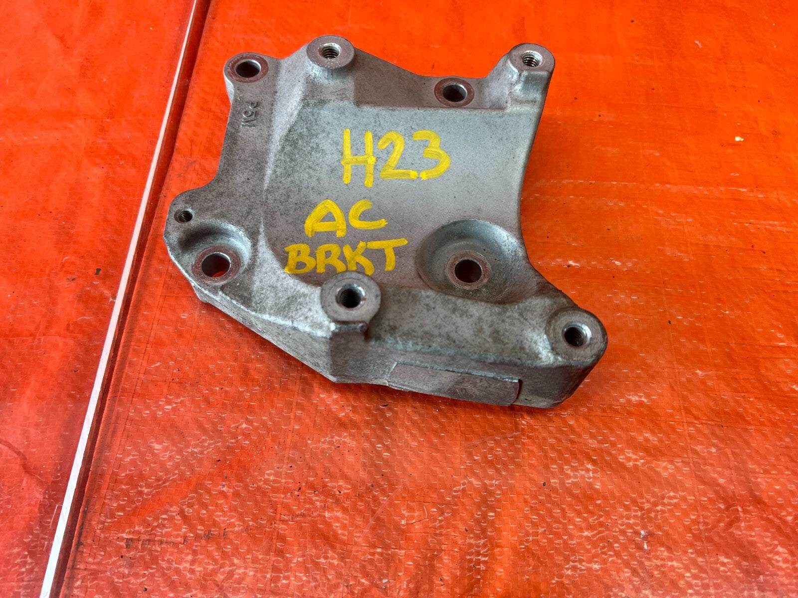 97 01 HONDA PRELUDE BASE & SH   H22A4 HVAC AC MOUNTING BRACKET OEM FACTORY #1363