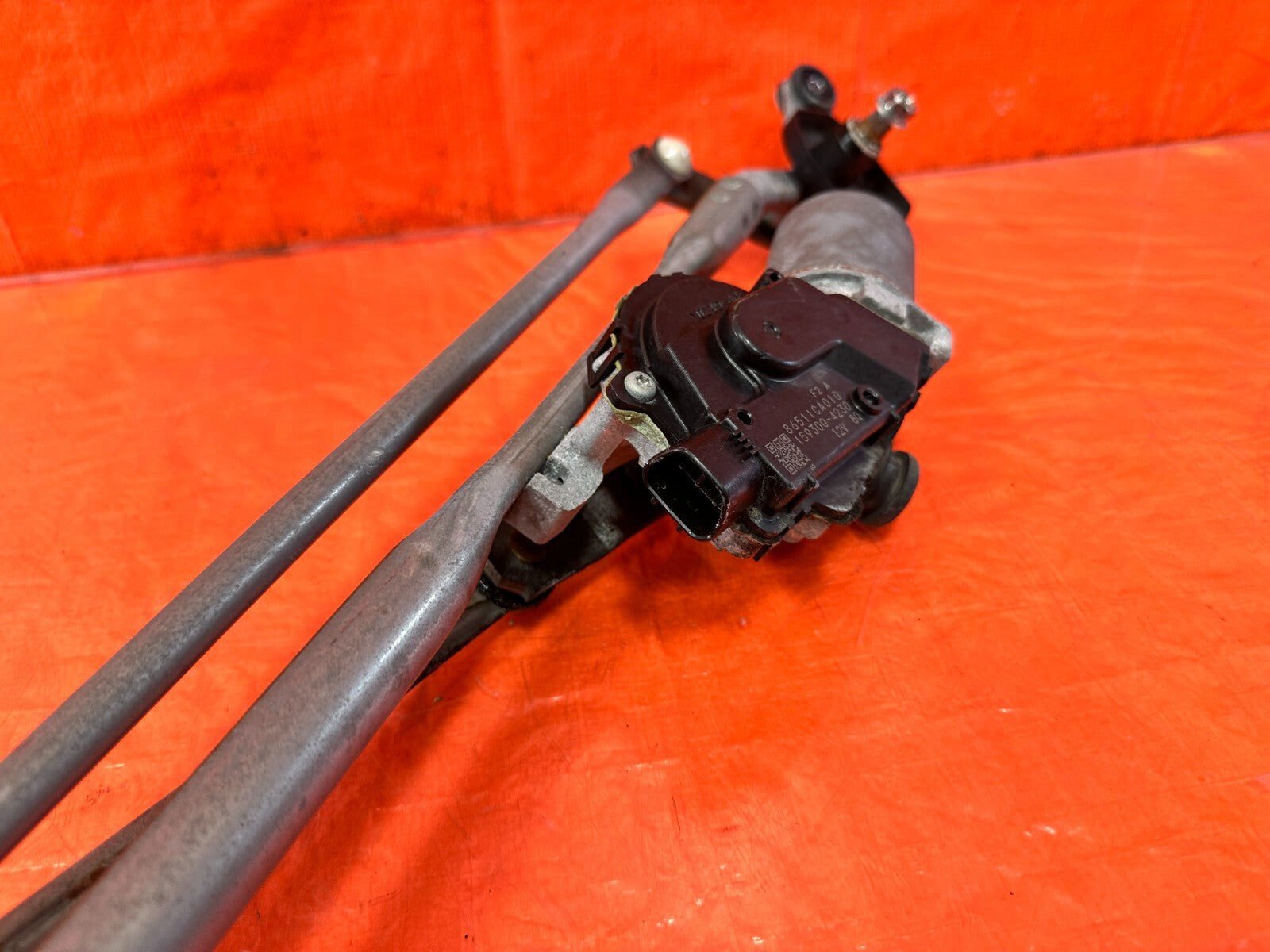 13 16 SCION FRS   13 20 BRZ   WINDSHIELD WIPER MOTOR W/ LINKAGE   OEM #2934