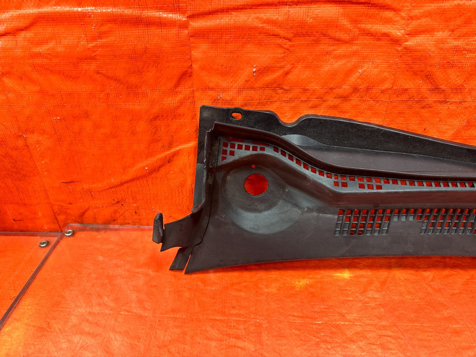 02 05 HONDA CIVIC SI EP3 HATCH   WIPER COWL TRIM   DRIVER LEFT SIDE OEM #3064