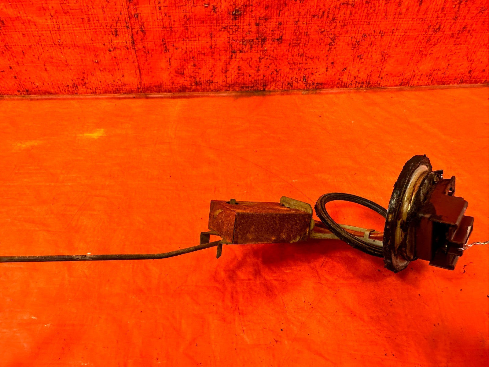 92 95 HONDA CIVIC   GASOLINE GAS FUEL LEVER SENSOR METER UNIT   OEM #3273