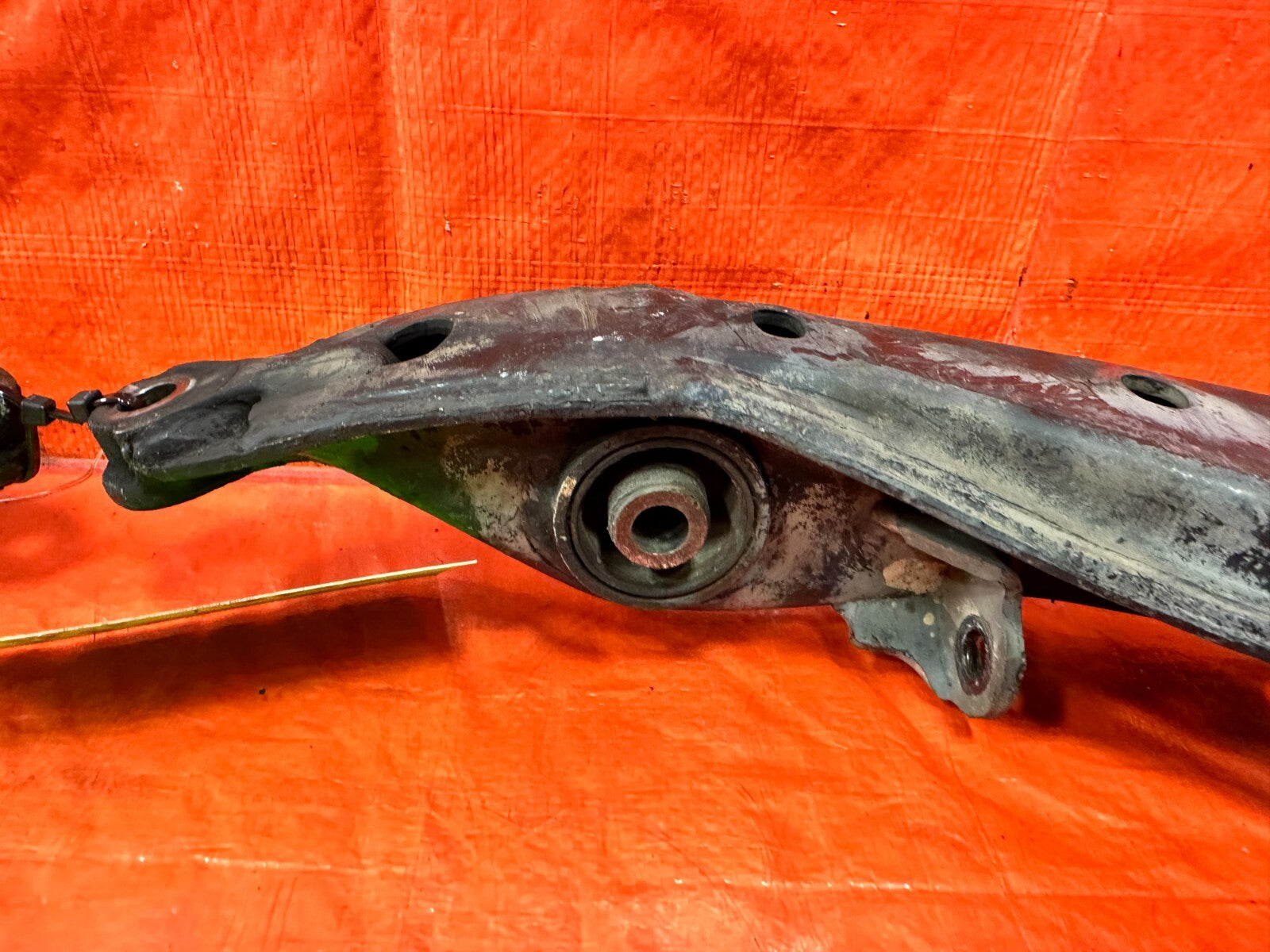 99 00 HONDA CIVIC SI EM1   LEFT AND RIGHT FRONT LOWER CONTROL ARMS   OEM #28513